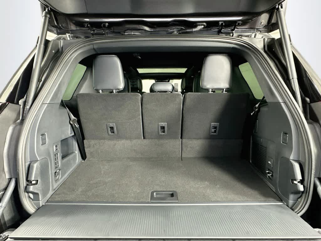 Ford Expedition Platinum 2027