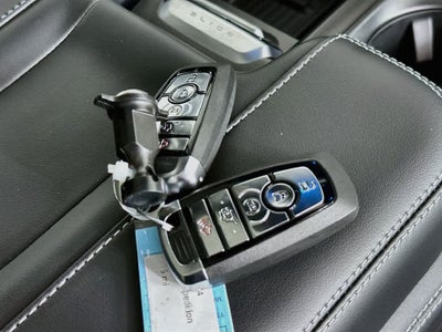 Ford Expedition Platinum 2027