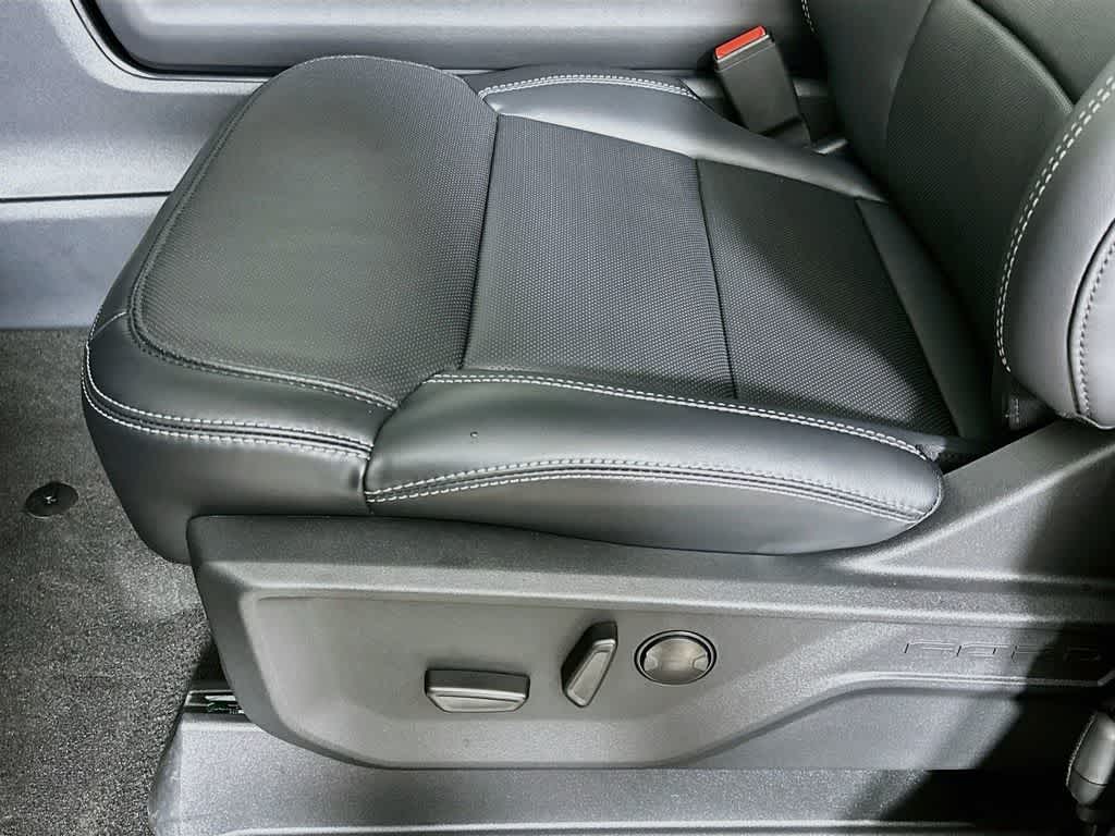 Ford Expedition Platinum 2027