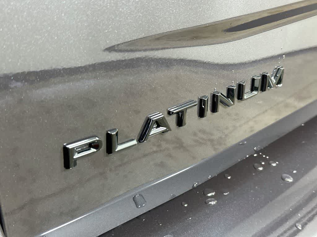 Ford Expedition Platinum 2027