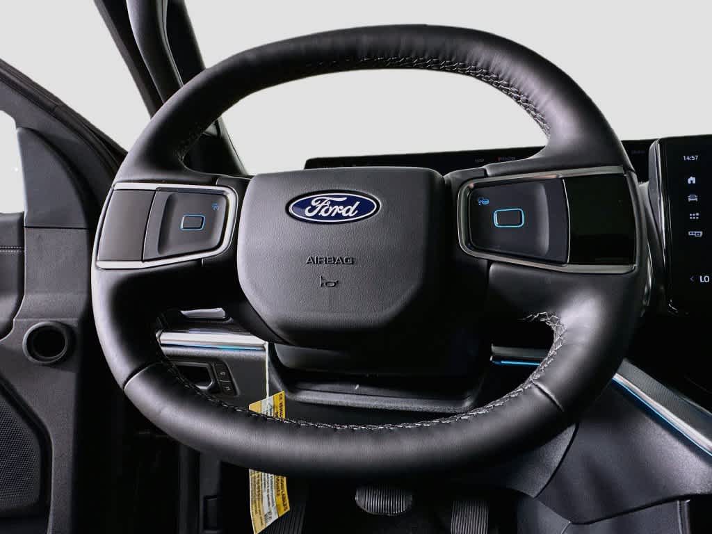 Ford Expedition Platinum 2027