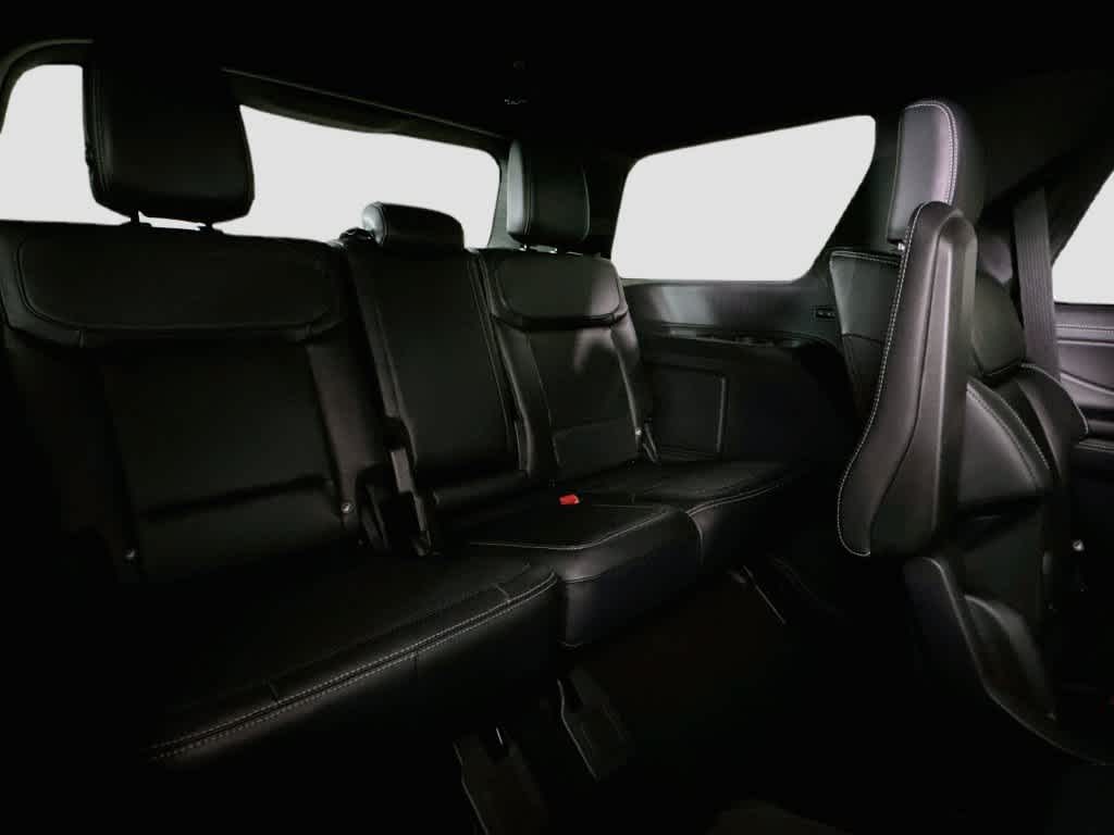 Ford Expedition Platinum 2027