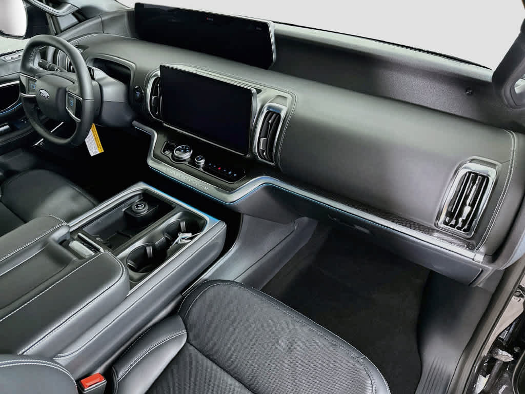 Ford Expedition Platinum 2027