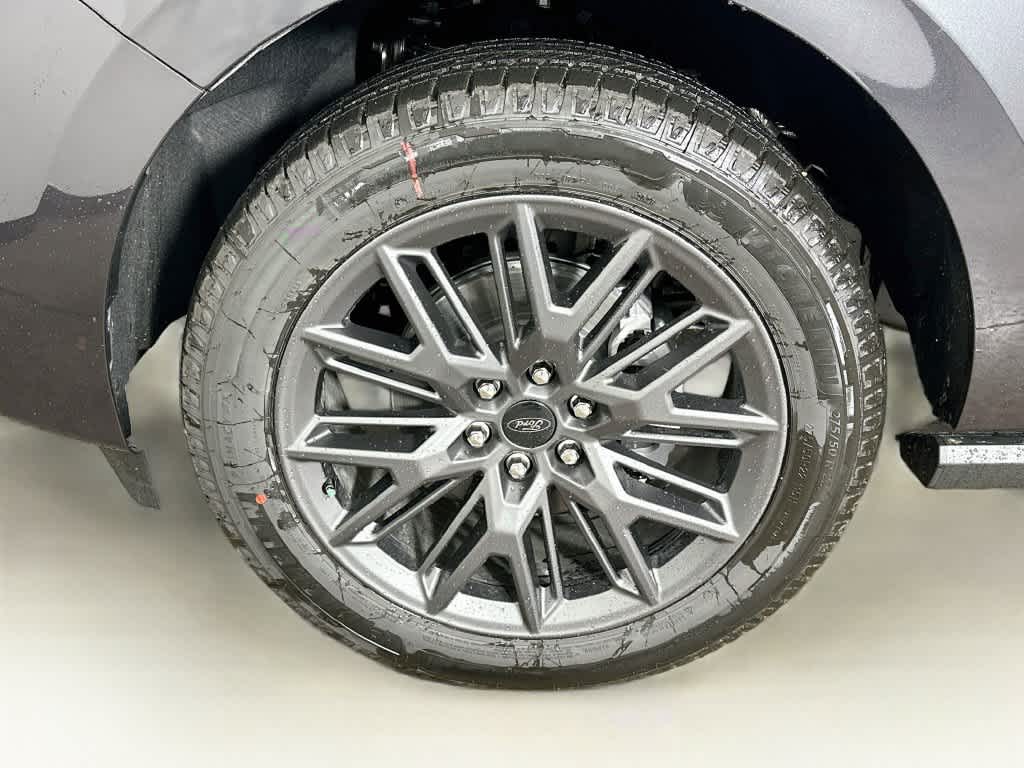 Ford Expedition Platinum 2027