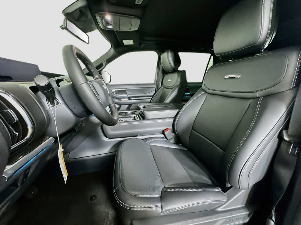 Ford Expedition Platinum 2027