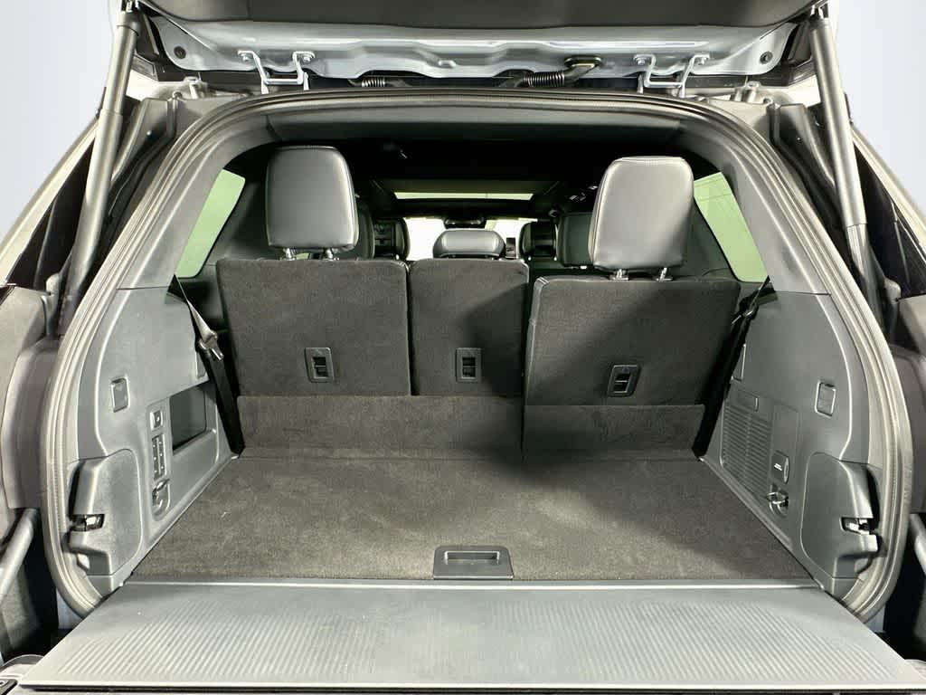 Ford Expedition Platinum 2027