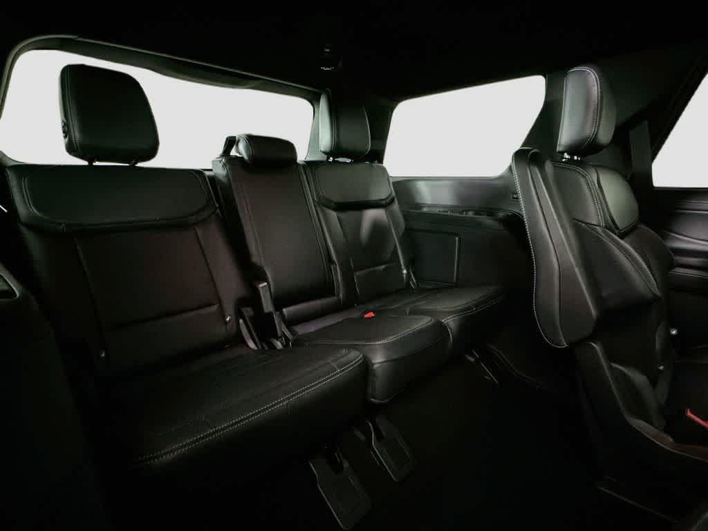 Ford Expedition Platinum 2027
