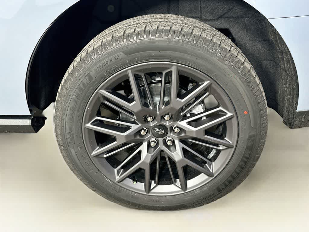 Ford Expedition Platinum 2027