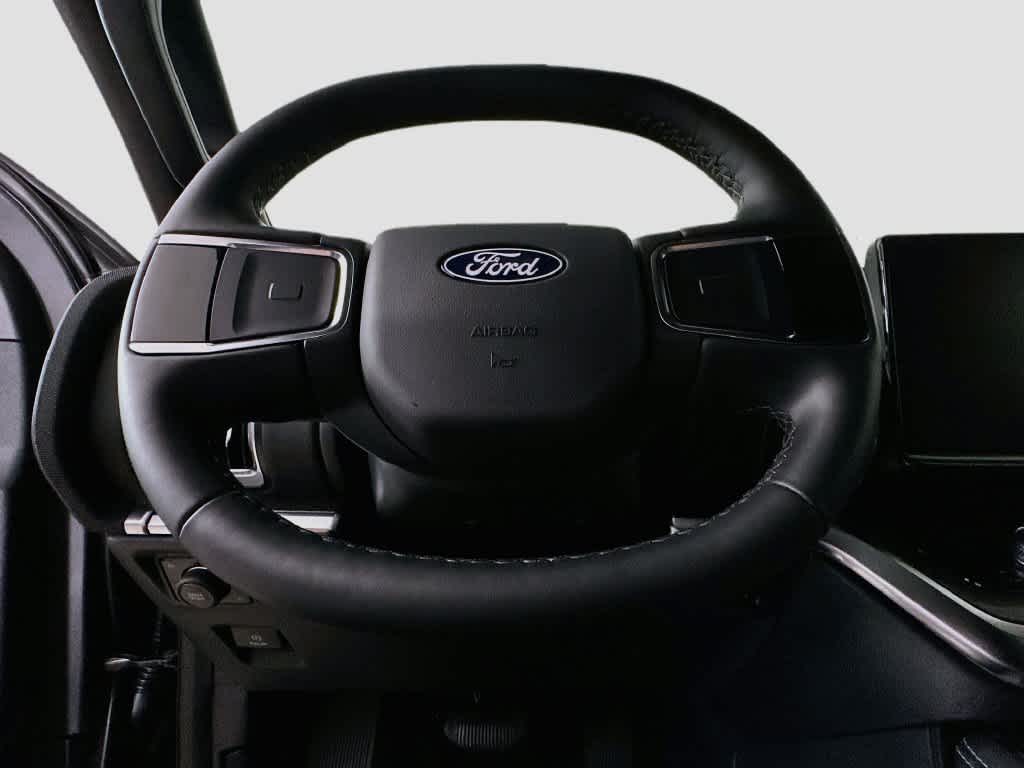 Ford Expedition Platinum 2027