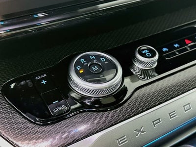 Ford Expedition Platinum 2027