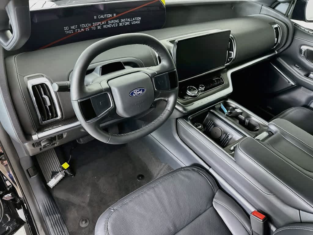 Ford Expedition Platinum 2027
