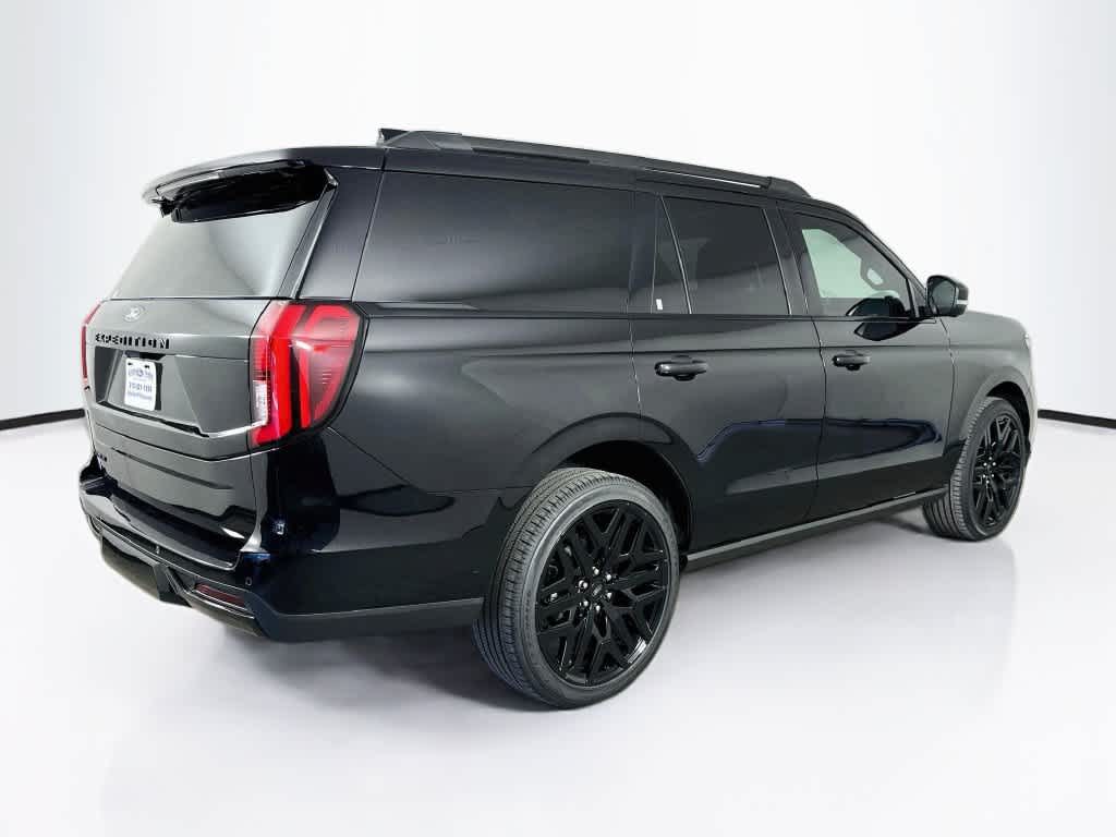 Ford Expedition Platinum 2027