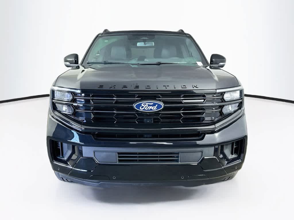 Ford Expedition Platinum 2027