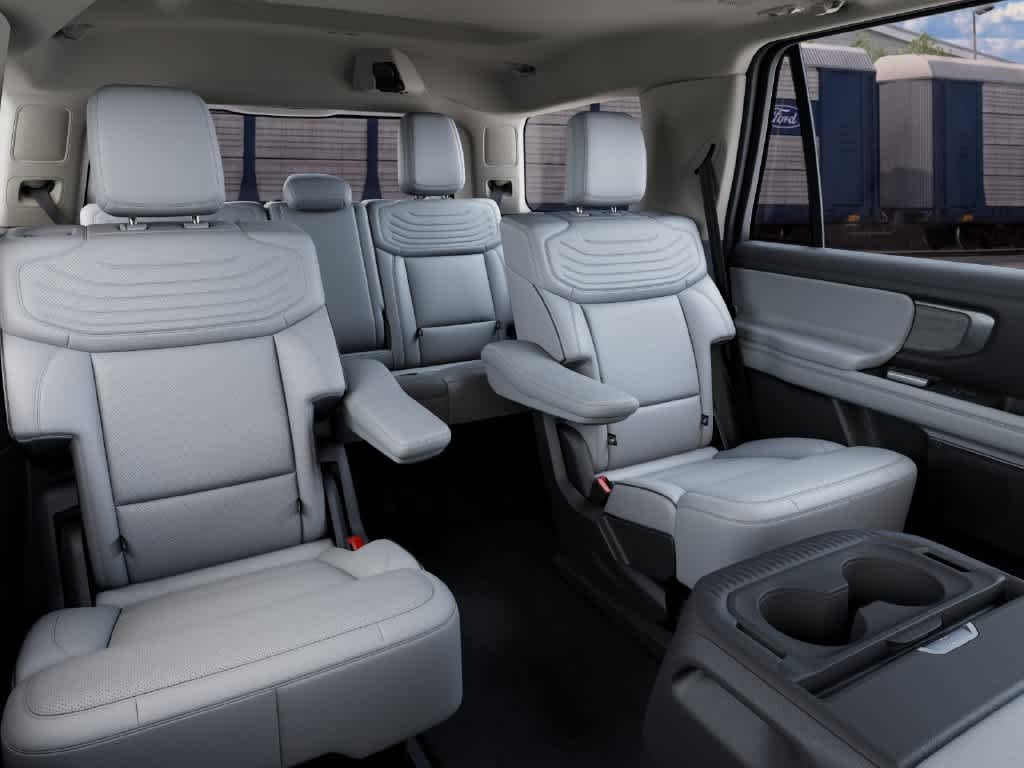 Ford Expedition Platinum 2027