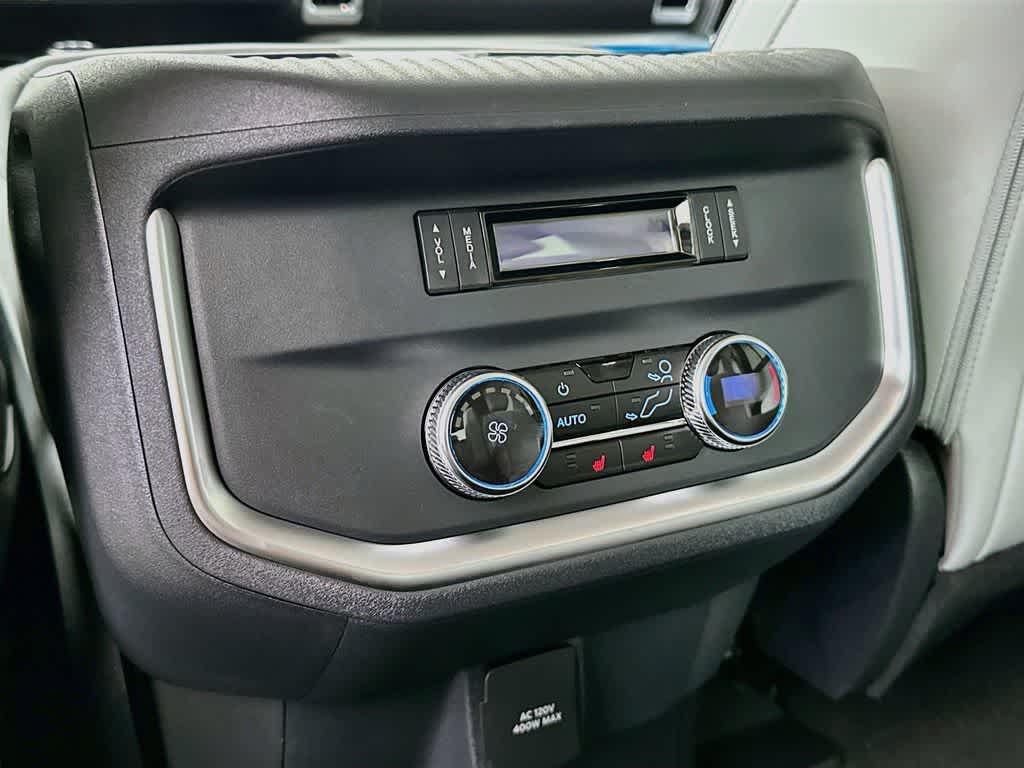 Ford Expedition Platinum 2027