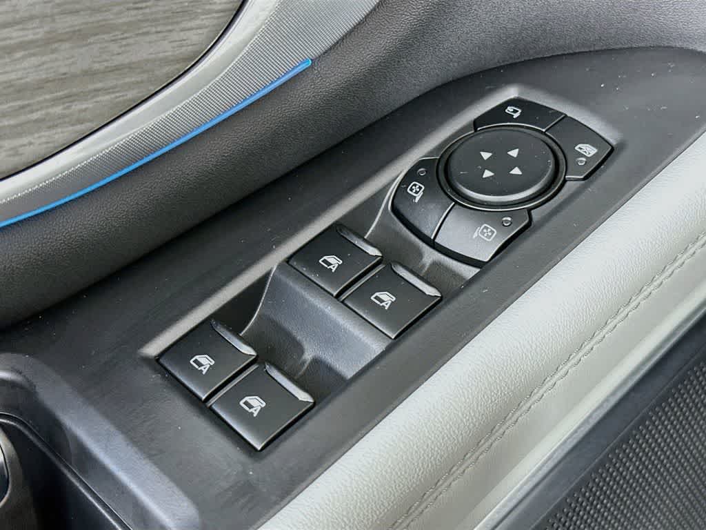 Ford Expedition Platinum 2027