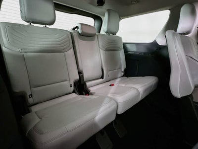 Ford Expedition Platinum 2027