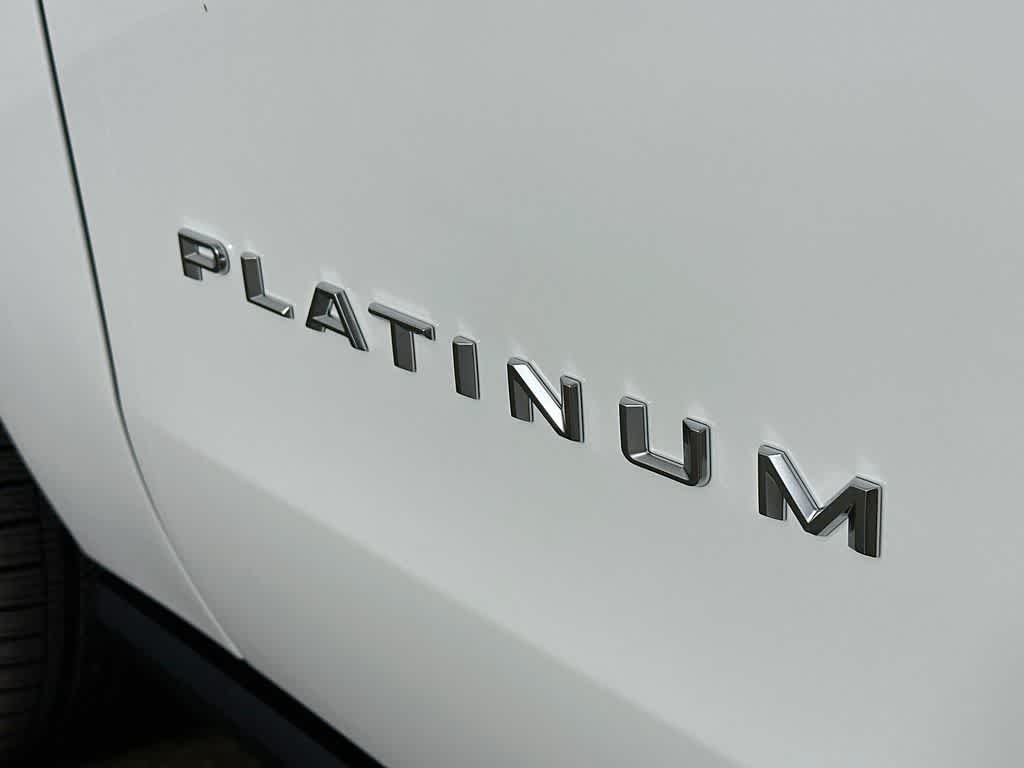 Ford Expedition Platinum 2027
