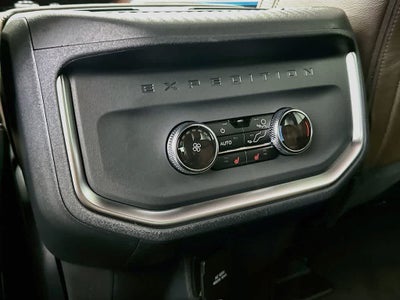 Ford Expedition King Ranch 2027