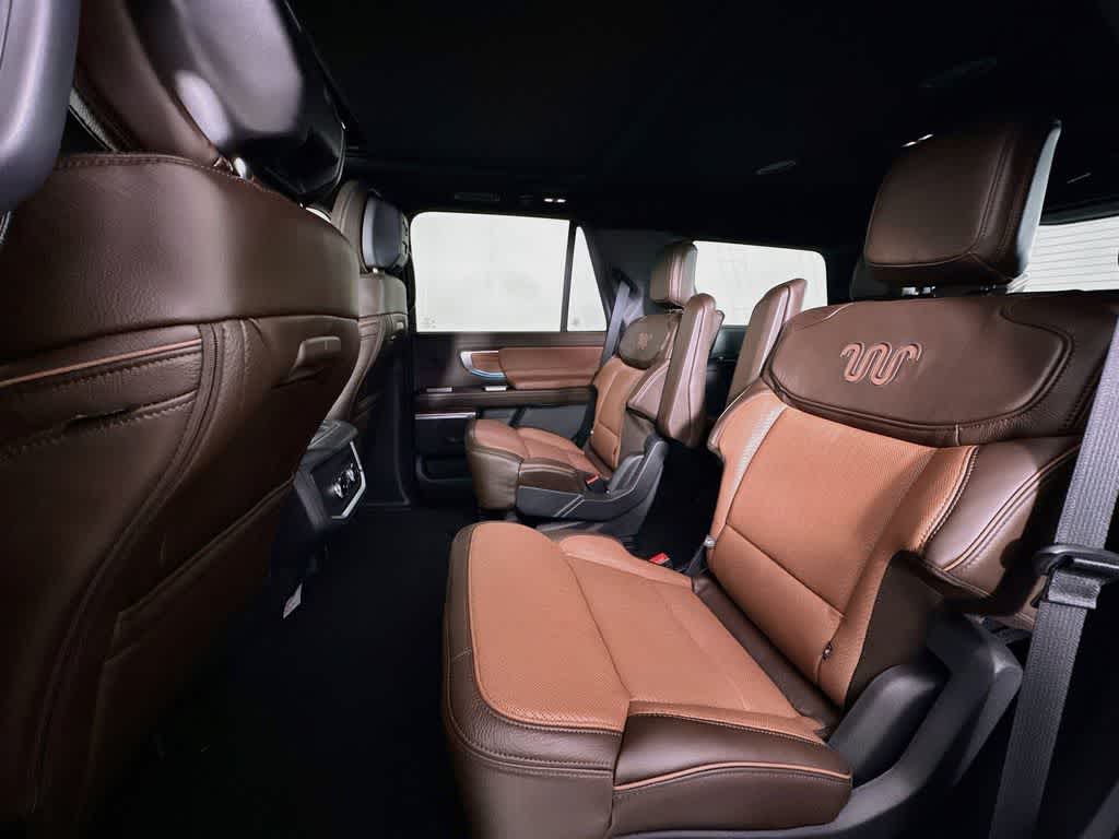 Ford Expedition King Ranch 2027