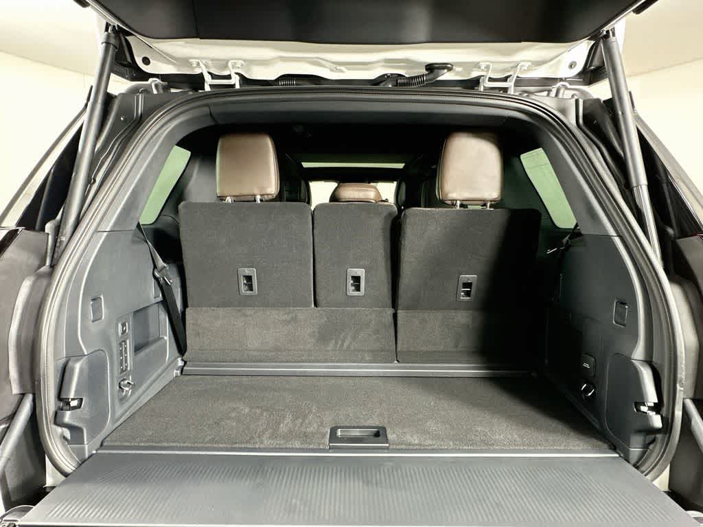 Ford Expedition King Ranch 2027