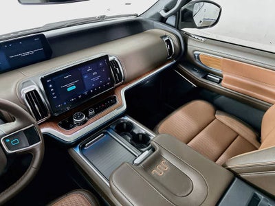 Ford Expedition King Ranch 2027