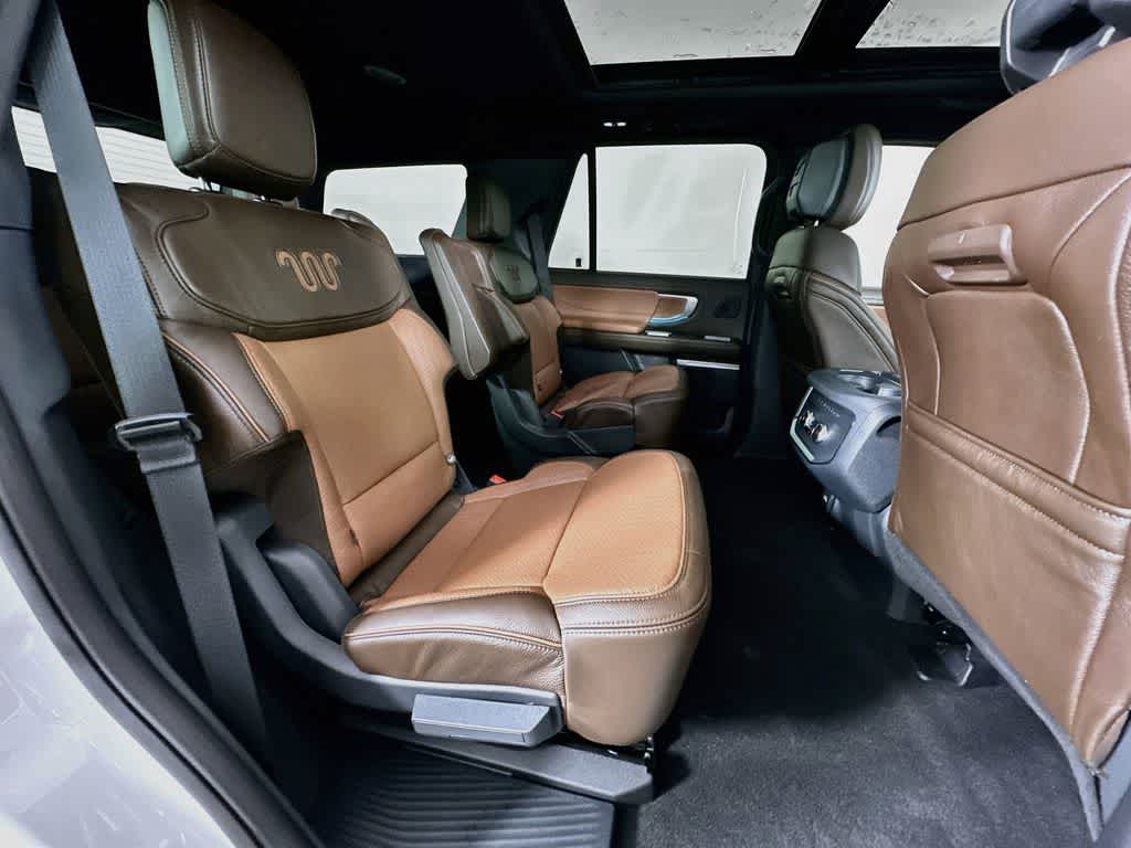 Ford Expedition King Ranch 2027