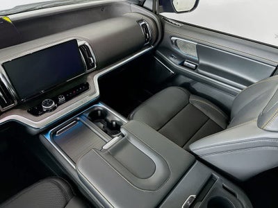 Ford Expedition Tremor 2026