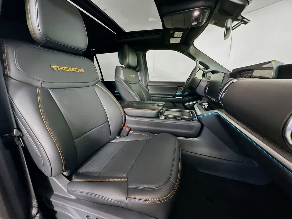 Ford Expedition Tremor 2026