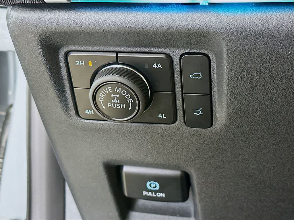 Ford Expedition Tremor 2026