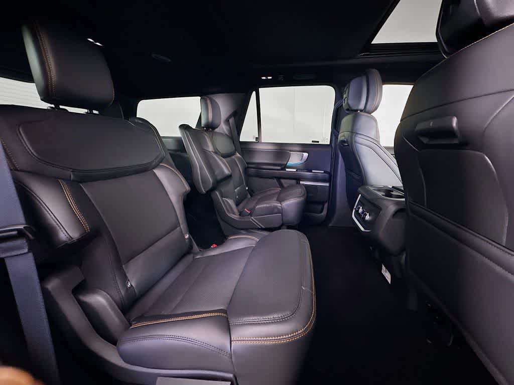 Ford Expedition Tremor 2026