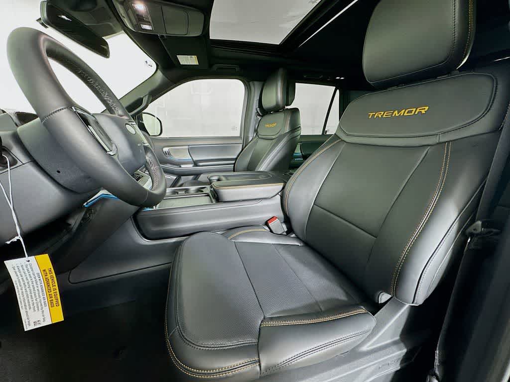 Ford Expedition Tremor 2026