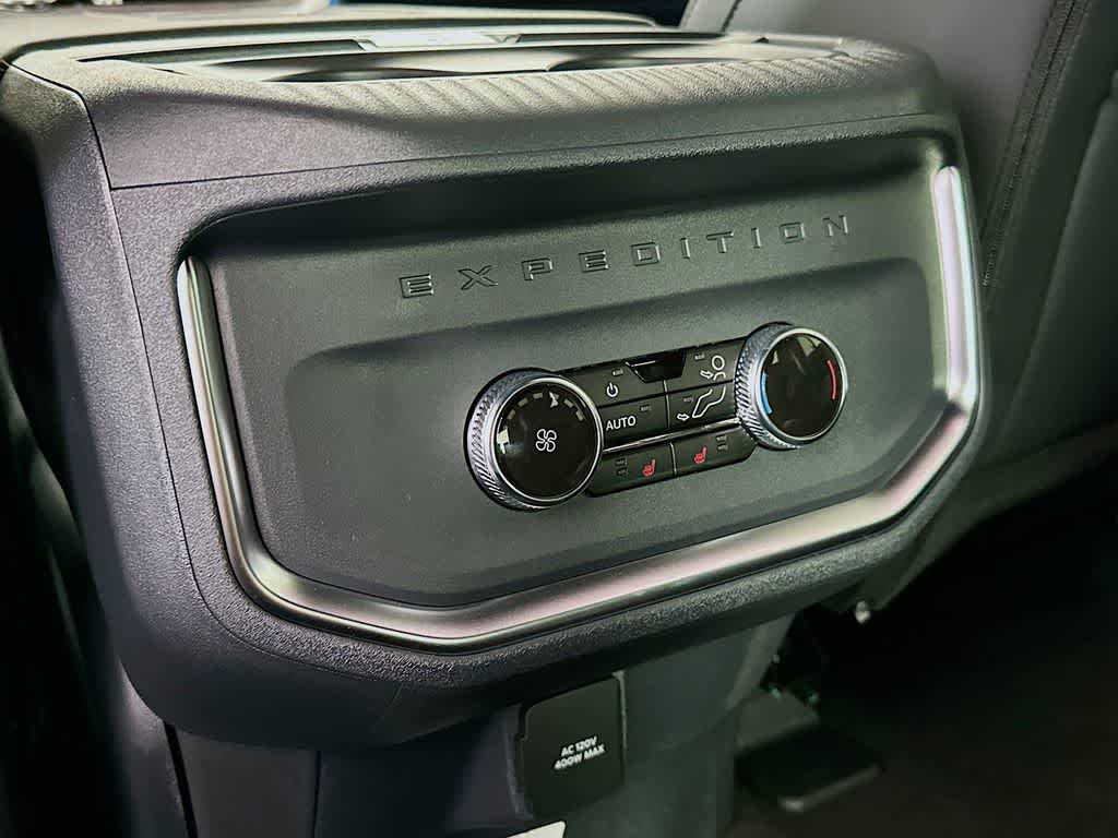 Ford Expedition Tremor 2026