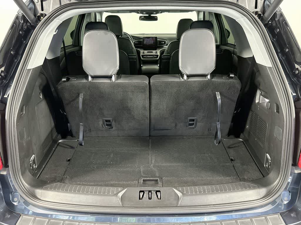 Ford Explorer XLT 2024