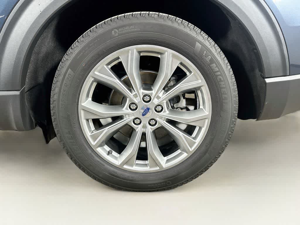 Ford Explorer XLT 2024