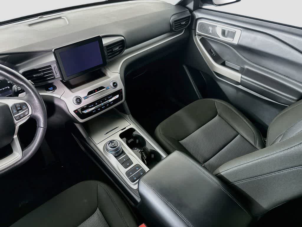 Ford Explorer XLT 2024