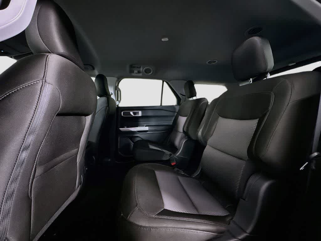 Ford Explorer XLT 2024