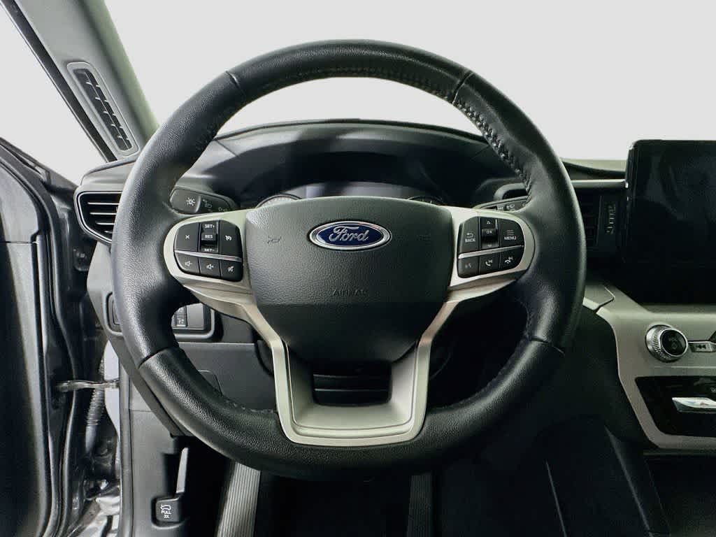 Ford Explorer XLT 2024
