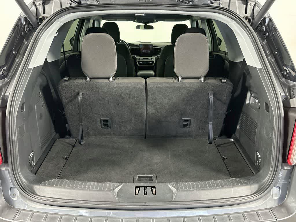 Ford Explorer XLT 2024