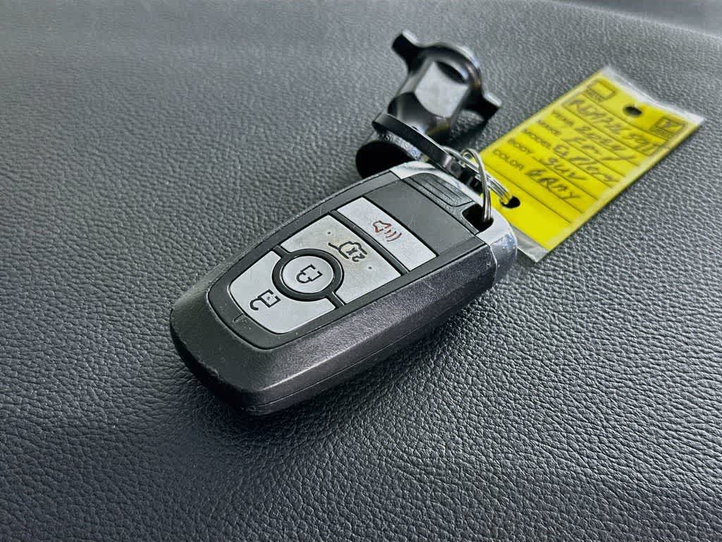 Ford Explorer XLT 2024