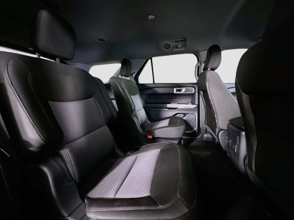 Ford Explorer XLT 2024