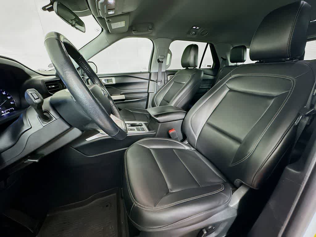 Ford Explorer XLT 2023