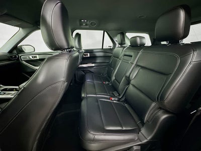 Ford Explorer XLT 2023
