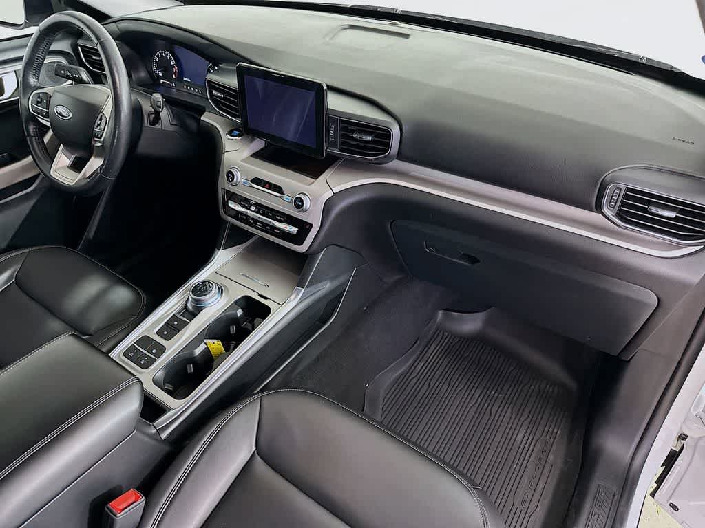 Ford Explorer XLT 2023