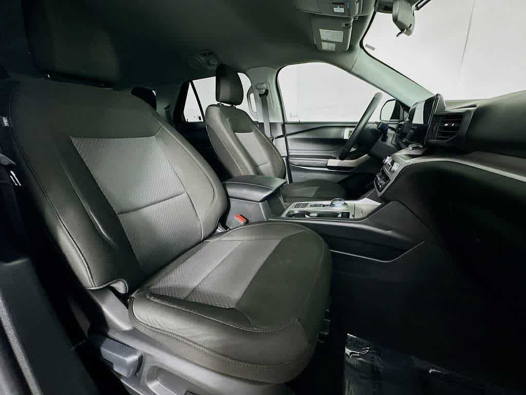 Ford Explorer XLT 2024
