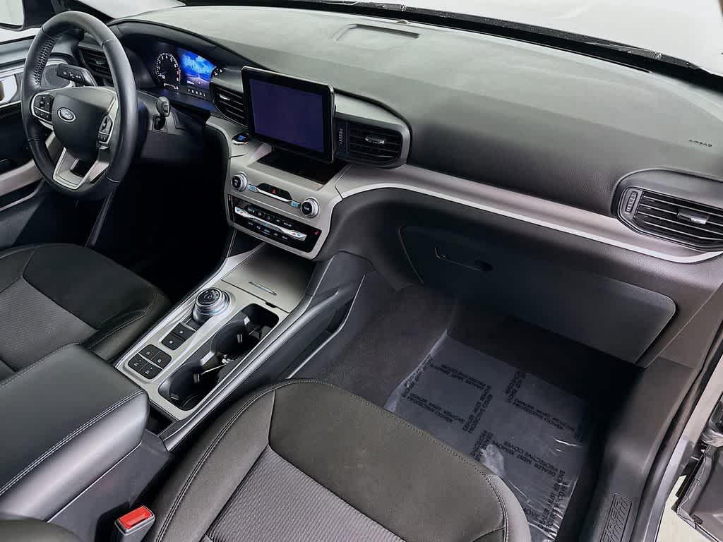Ford Explorer XLT 2024