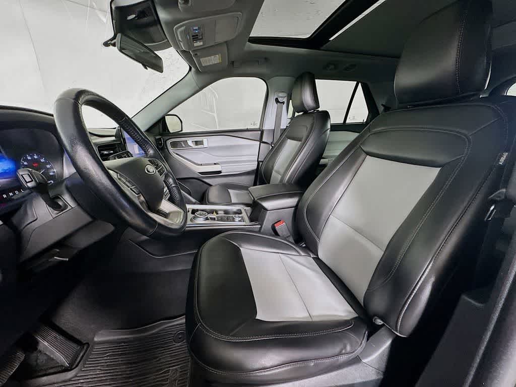Ford Explorer XLT 2022