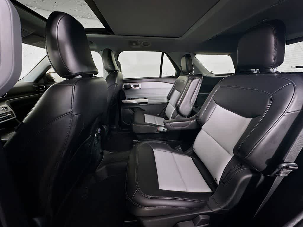 Ford Explorer XLT 2022