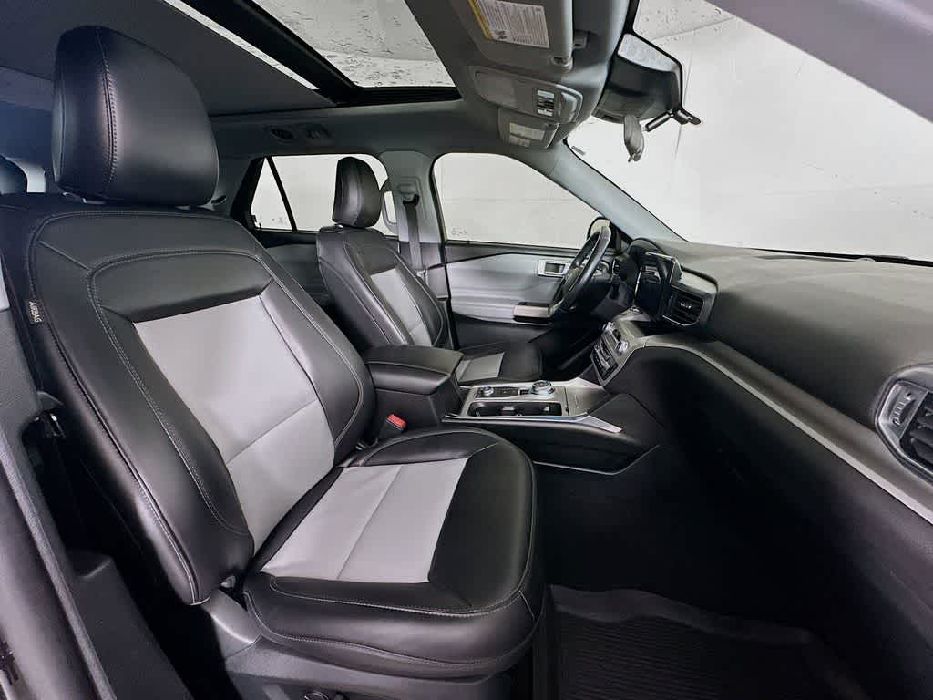 Ford Explorer XLT 2022