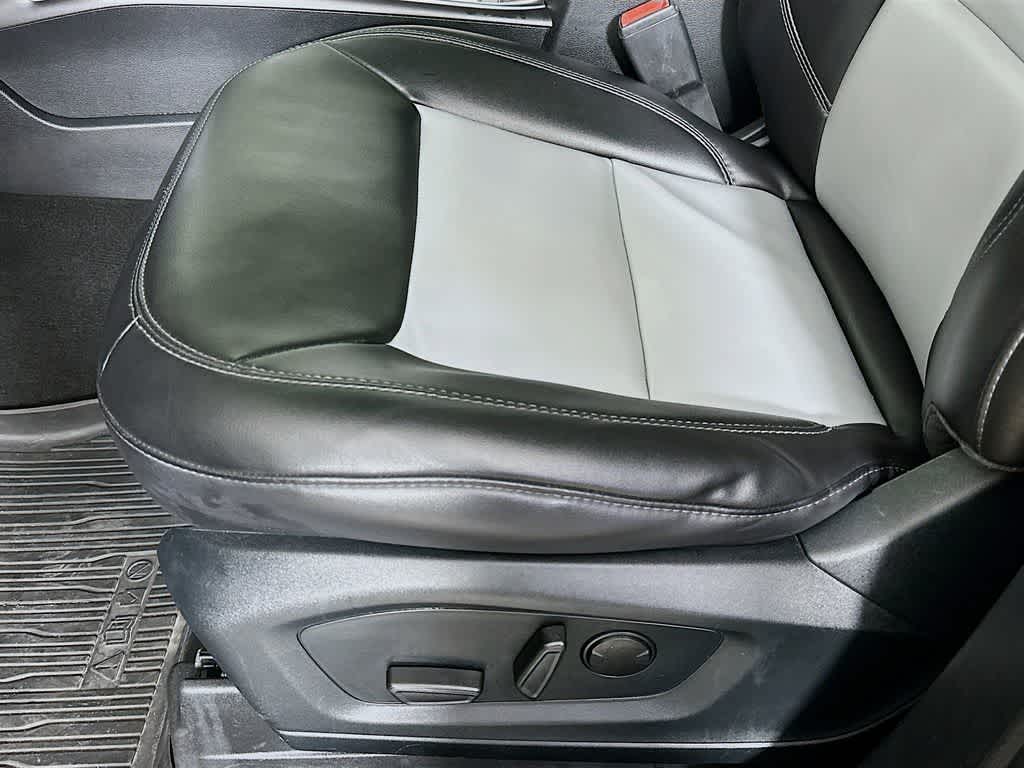 Ford Explorer XLT 2022